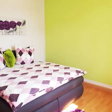 Apartman Ferienwohnung Schlossblick - #128787 *